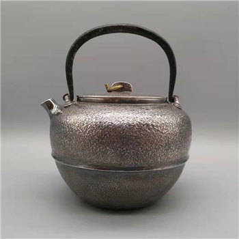 新品~鹤庆银器 锤纹腰线壶纯手工约485克