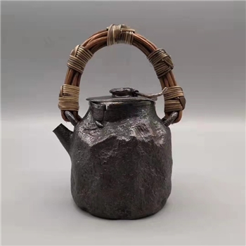 新品~鹤庆银器 拙壶（小）约231克