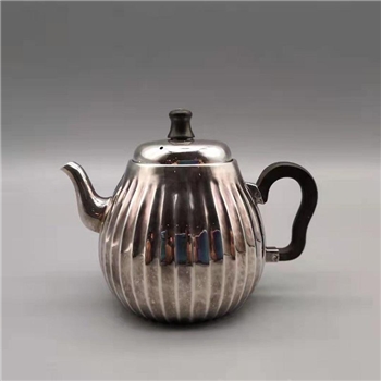 新品~鹤庆银器 梨形筋纹小泡壶纯手工约140克