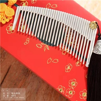 新品-鹤庆银器 精品银梳约68克