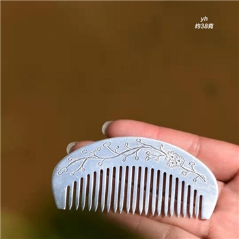 新品-鹤庆银器 梅花银梳约38克
