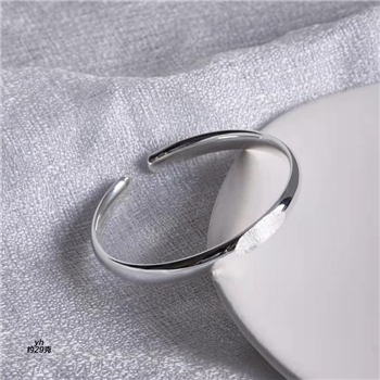 新品-鹤庆银器 简约可雕刻手镯约29克
